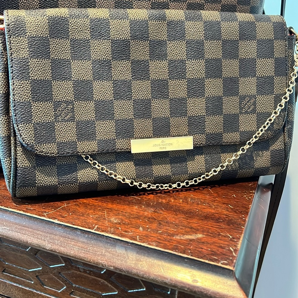 LV Damier Ebene